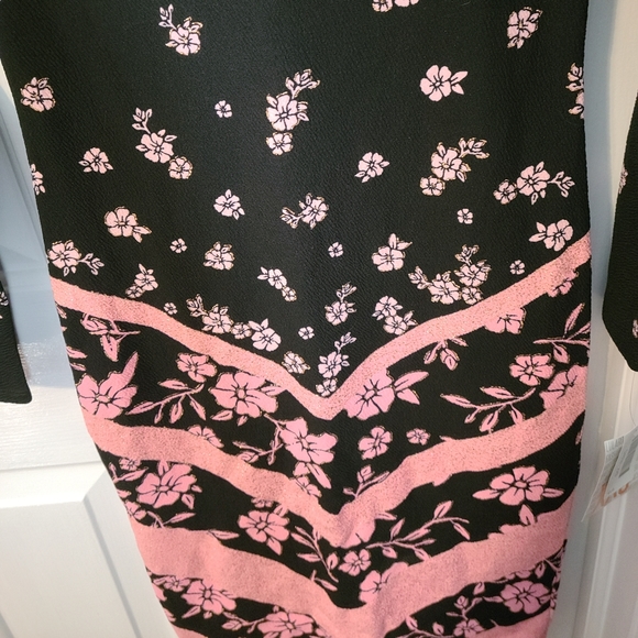 Lularoe Debbie - Picture 2 of 3
